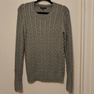 Gap cable knit, crew neck sweater